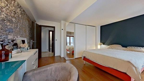 4 rue Royale Lyon 69001 – T3 Non meublé – 1590 €CC