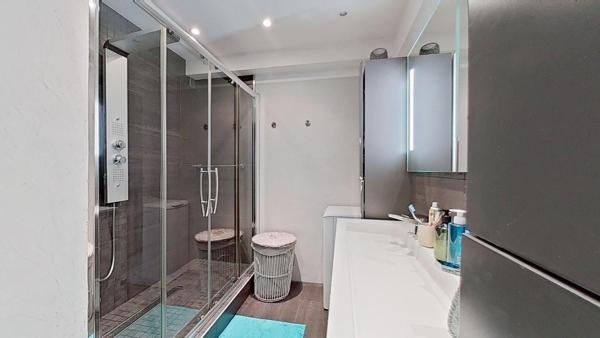 4 rue Royale Lyon 69001 – T3 Non meublé – 1590 €CC