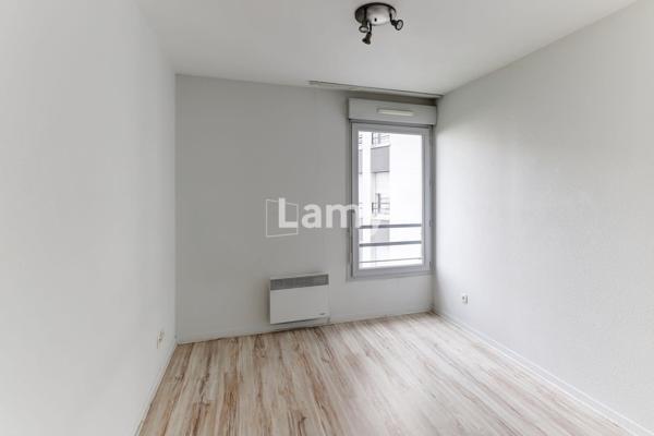 T2 avec balcon et box a coté du stade marcel michelin