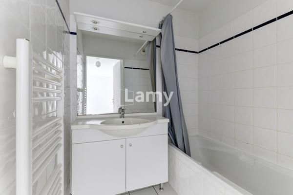 T2 avec balcon et box a coté du stade marcel michelin