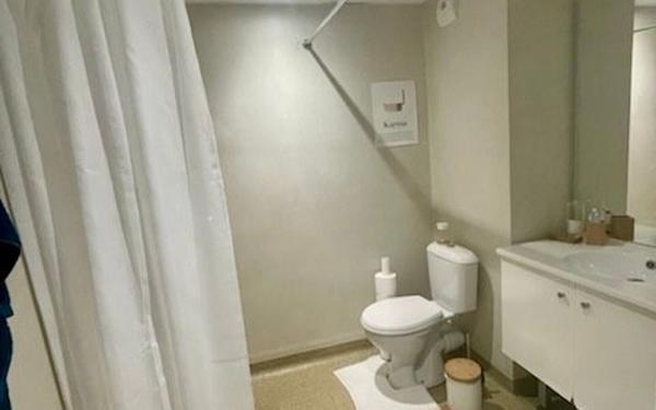 Appartement à vendre    1 pièce • 18,70 m2 Pierre-Bénite