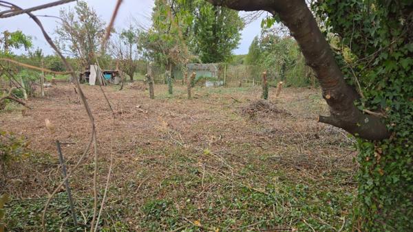 28500-Terrain constructible de 460m2