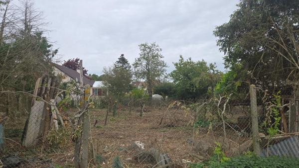 28500-Terrain constructible de 460m2