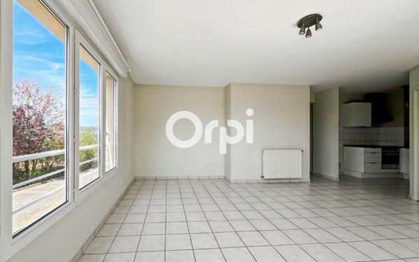 Appartement à vendre    4 pièces • 81,70 m2 Saint-Martin-en-Haut