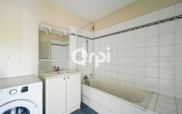 Appartement à vendre    4 pièces • 81,70 m2 Saint-Martin-en-Haut