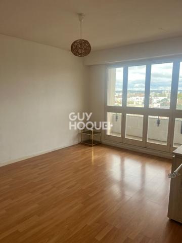 PAU (64000), Beau T1 en dernier étage avec vue Pyrénées et parking privé sécurisé !