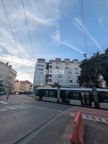 Grenoble (38000) Spacieux duplex 4 chambres - rendement élevé- Vue panoramique – Presqu’île Grenoble