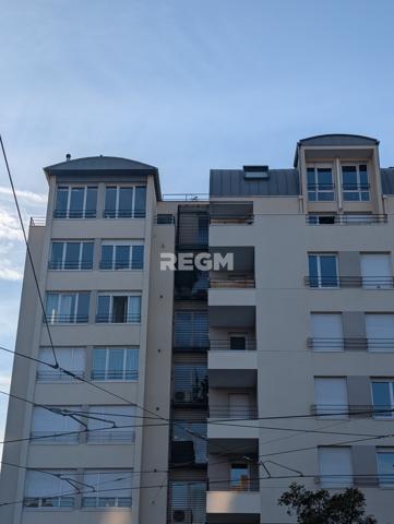 Grenoble (38000) Spacieux duplex 4 chambres - rendement élevé- Vue panoramique – Presqu’île Grenoble