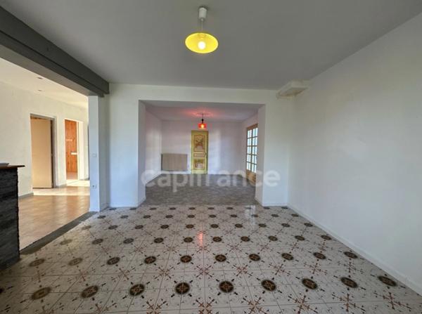 Maison à vendre 8 pièces proche de EUGENIE LES BAINS (40)