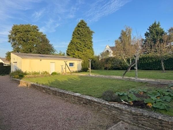 Maison 110 m² habitables environ proche centre La Roche Bernard