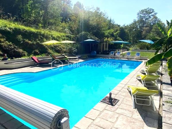 Maison d hote de 303 m²