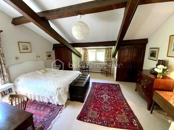 Maison d hote de 303 m²