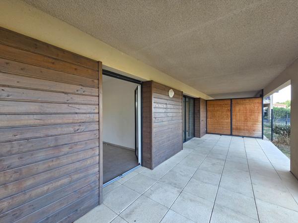 Appartement Robion 2 pièce(s) 46.65 m2 avec jardin et garage