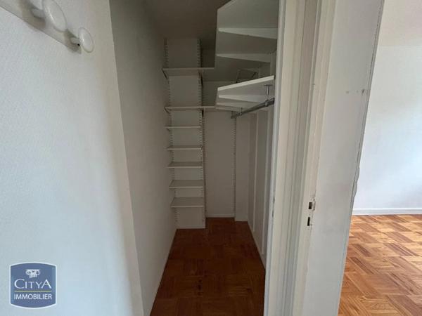Appartement à louer 3 pièces 68.62m² Reims (51100)