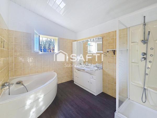 MAISON, CHARME ET GRAND TERRAIN DE PLUS DE 2,5 HECTARES