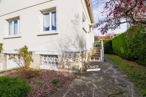 À deux pas du centre ville et de ses commodités