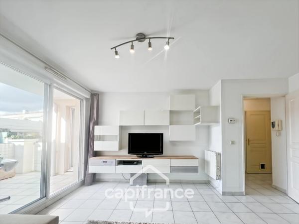 Appartement à vendre 2 pièces HYERES (83) - Terrasse - Garage