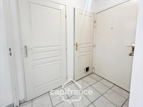 Appartement à vendre 2 pièces HYERES (83) - Terrasse - Garage