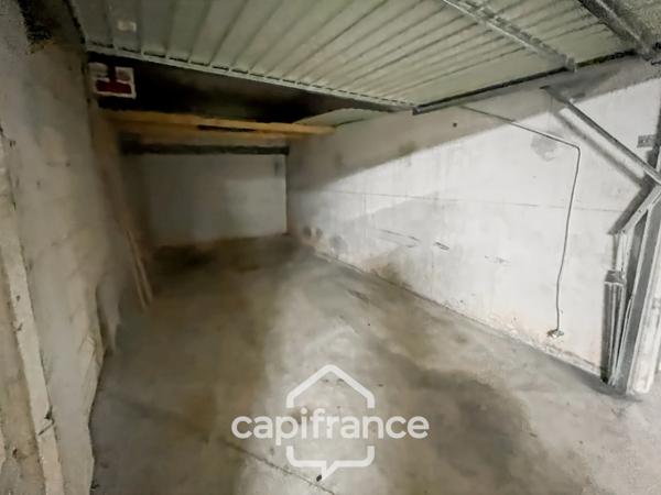 Appartement à vendre 2 pièces HYERES (83) - Terrasse - Garage