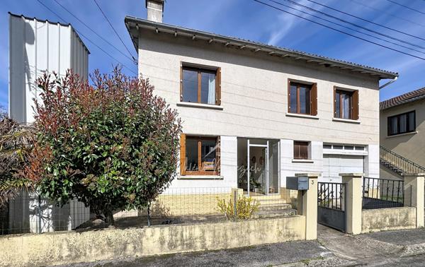 Saint-Affrique (12400) Maison 6 pièces rénovée – 108 m² habitables – Terrain 667 m² – Quartier calme