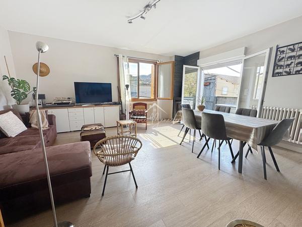 Saint-Affrique (12400) Maison 6 pièces rénovée – 108 m² habitables – Terrain 667 m² – Quartier calme