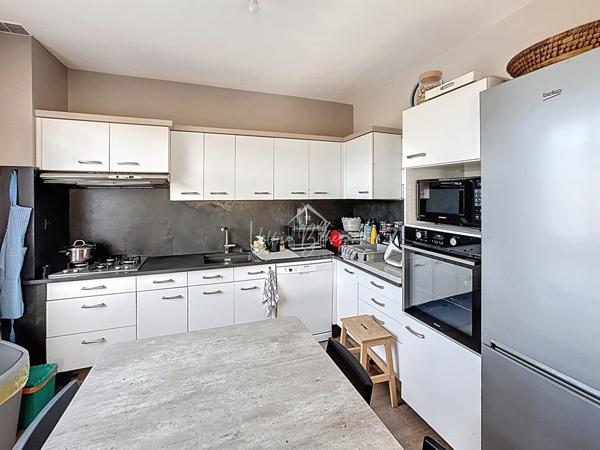 Saint-Affrique (12400) Maison 6 pièces rénovée – 108 m² habitables – Terrain 667 m² – Quartier calme