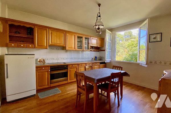 RENNES - ST BRIEUC   Maison de 145m² à rafraichir