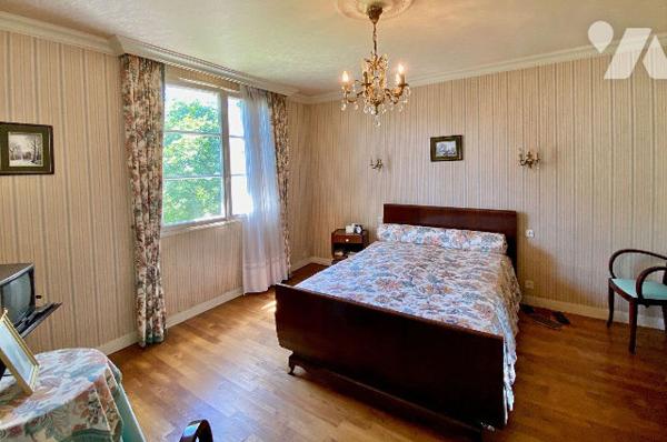 RENNES - ST BRIEUC   Maison de 145m² à rafraichir