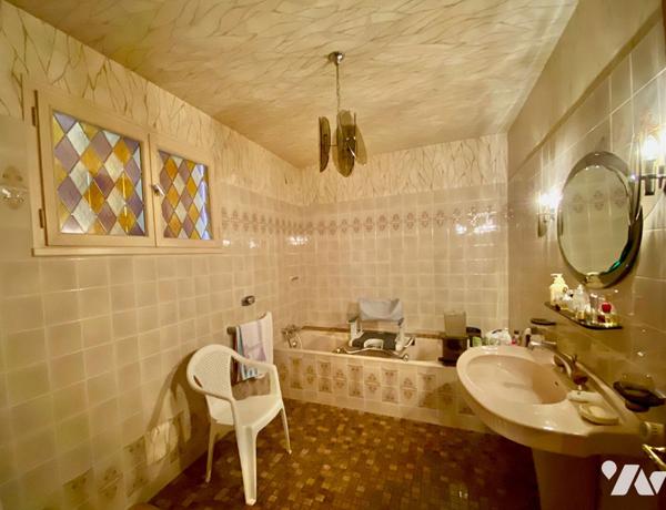 RENNES - ST BRIEUC   Maison de 145m² à rafraichir