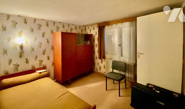 RENNES - ST BRIEUC   Maison de 145m² à rafraichir