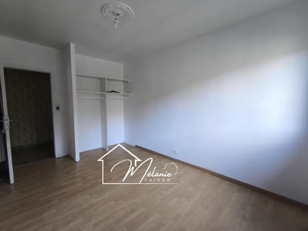 Maison individuelle, jardin, garage, 7 chambres, investissement locatif
