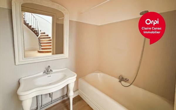 Maison à vendre    8 pièces •  Castres