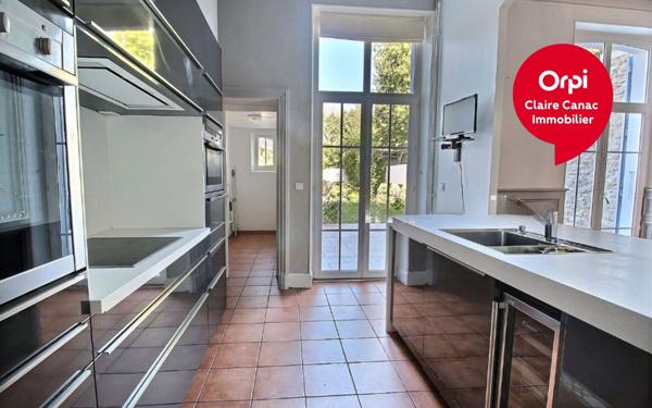 Maison à vendre    8 pièces •  Castres