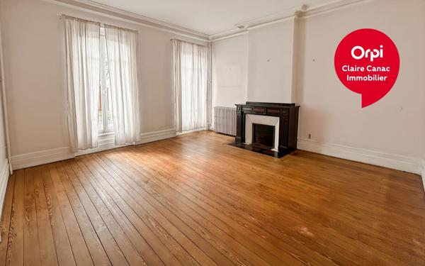 Maison à vendre    8 pièces •  Castres