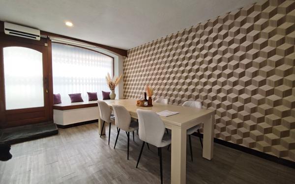 Maison à vendre    6 pièces • 162 m2 Mazamet