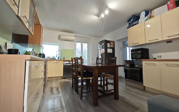 Maison à vendre    6 pièces • 162 m2 Mazamet