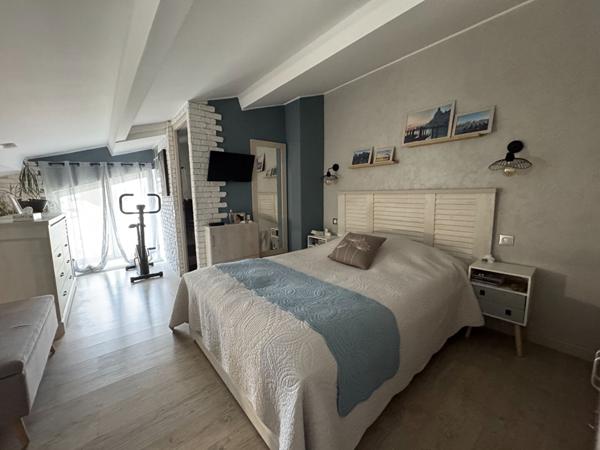 Au coeur du village charmant T2 en duplex de 52,70 m² (dont 46.70 m² en loi Carrez)