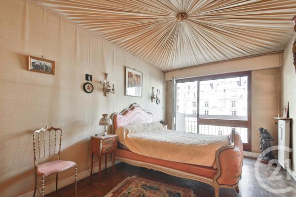 Appartement à vendre  6 pièces - 144,22 m2 PARIS - 75015