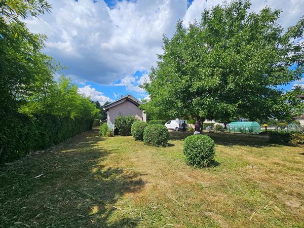 Fougerolles-Saint-Valbert - Maison individuelle F4 de 100 m² avec dépendance et terrain de 1 156 m²