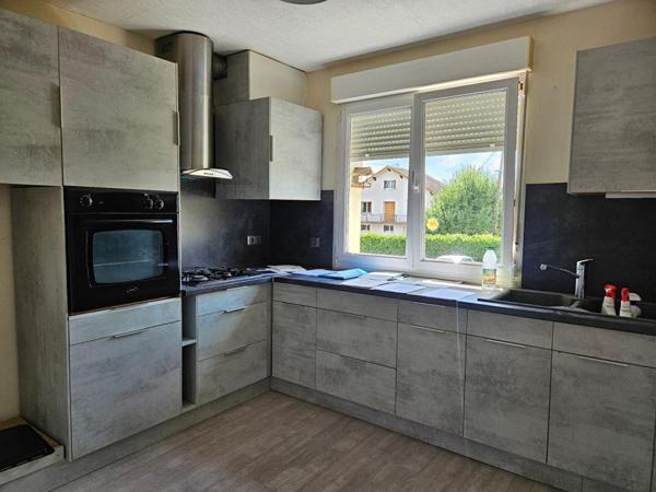 Fougerolles-Saint-Valbert - Maison individuelle F4 de 100 m² avec dépendance et terrain de 1 156 m²