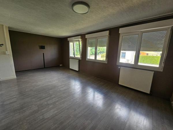Fougerolles-Saint-Valbert - Maison individuelle F4 de 100 m² avec dépendance et terrain de 1 156 m²
