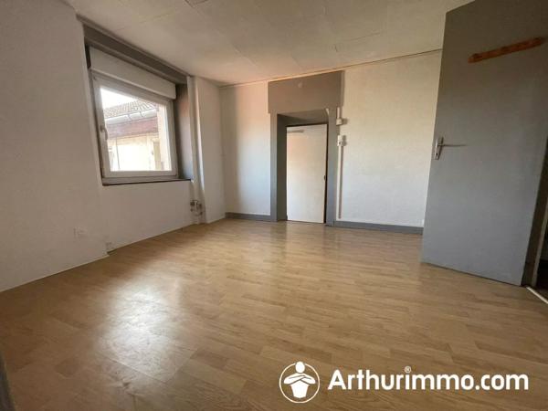 Vente                                                      Appartement
                        
                     2 pièces                      41 m2                     à Seloncourt