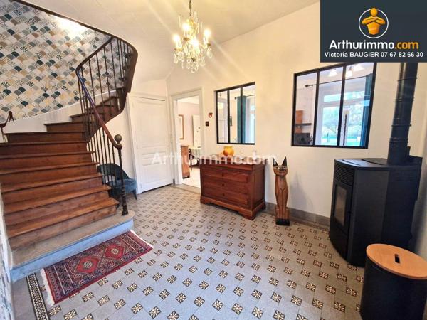 Vente Maison de ville 6 pièces 168 m2 à Lons-le-Saunier