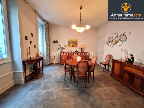 Vente Maison de ville 6 pièces 168 m2 à Lons-le-Saunier