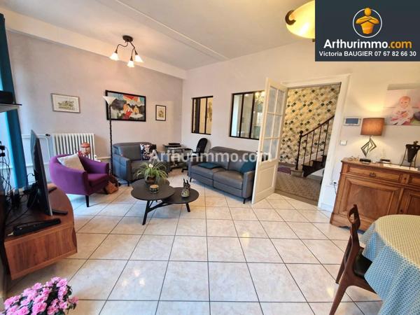 Vente Maison de ville 6 pièces 168 m2 à Lons-le-Saunier