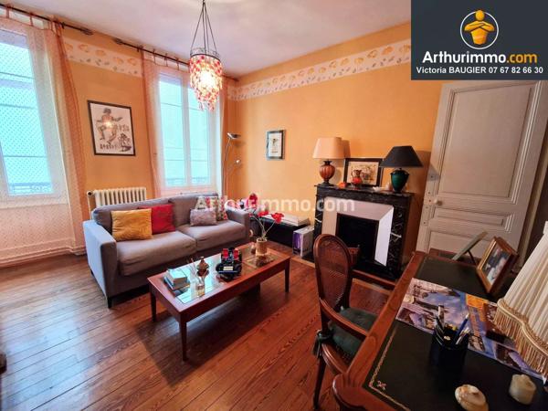 Vente Maison de ville 6 pièces 168 m2 à Lons-le-Saunier