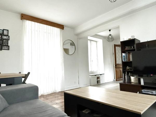 Médan (78670) MEDAN Centre, Maison 65 m² avec garage, cave et dépendance - Terrain 124m² -