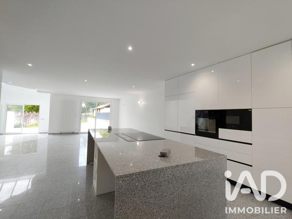 Maison à vendre 9 pièces 214 m² Claye-Souilly