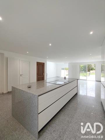 Maison à vendre 9 pièces 214 m² Claye-Souilly
