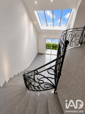 Maison à vendre 9 pièces 214 m² Claye-Souilly